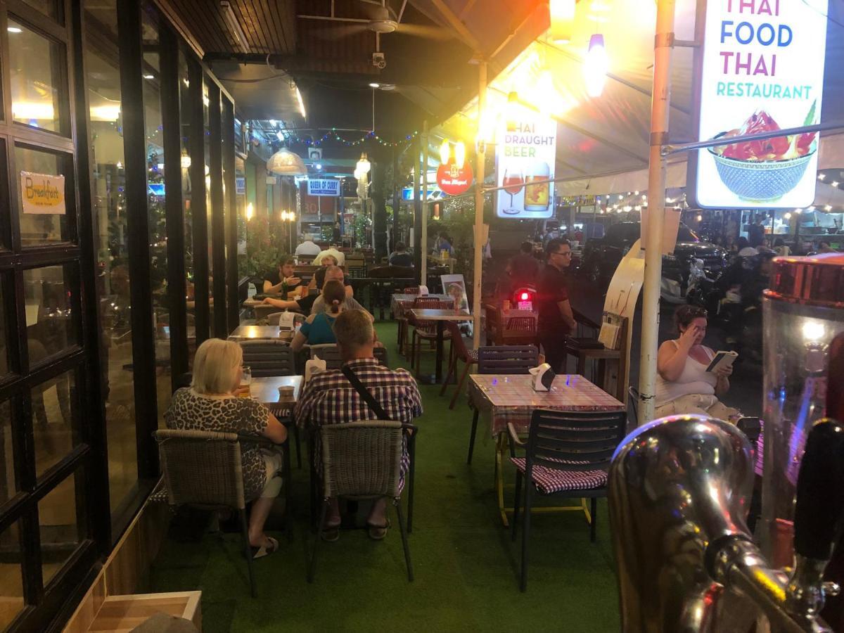 Glad Bangkok Hostel Bar & Restaurant Zewnętrze zdjęcie